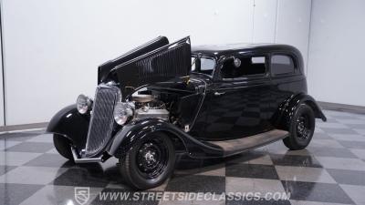 1933 Ford Victoria Restomod