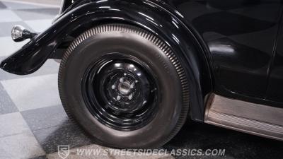 1933 Ford Victoria Restomod