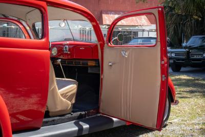 1937 Ford Tudor Humpback Sedan