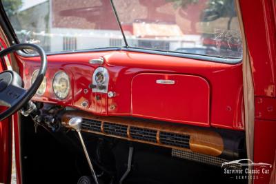1937 Ford Tudor Humpback Sedan