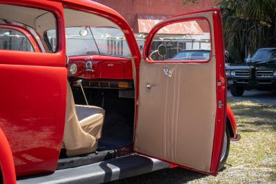 1937 Ford Tudor Humpback Sedan