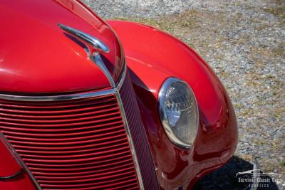 1937 Ford Tudor Humpback Sedan
