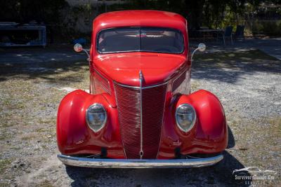 1937 Ford Tudor Humpback Sedan