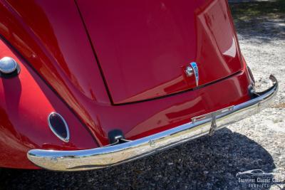1937 Ford Tudor Humpback Sedan