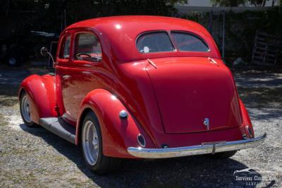 1937 Ford Tudor Humpback Sedan