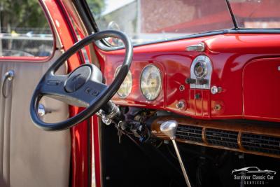 1937 Ford Tudor Humpback Sedan