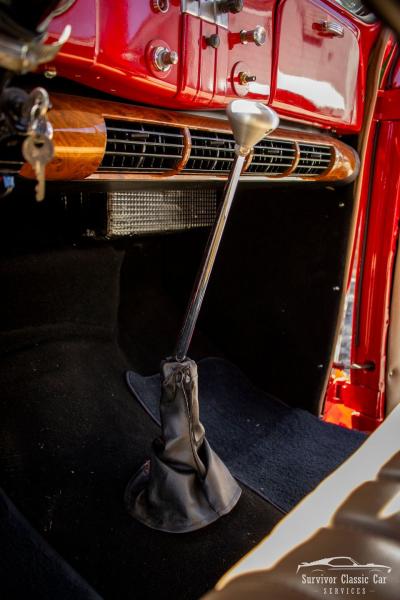 1937 Ford Tudor Humpback Sedan