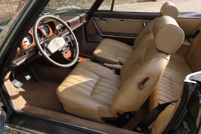 1981 Peugeot 504 Cabriolet &ldquo;Gris Fume m&eacute;tallis&eacute;&rdquo;