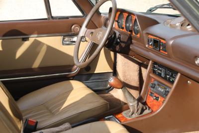 1981 Peugeot 504 Cabriolet &ldquo;Gris Fume m&eacute;tallis&eacute;&rdquo;