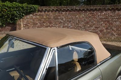 1981 Peugeot 504 Cabriolet &ldquo;Gris Fume m&eacute;tallis&eacute;&rdquo;