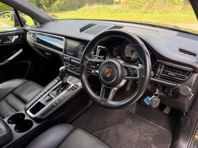 2019 Porsche 3.0T V6 S PDK 4WD Euro 6 (s/s) 5dr