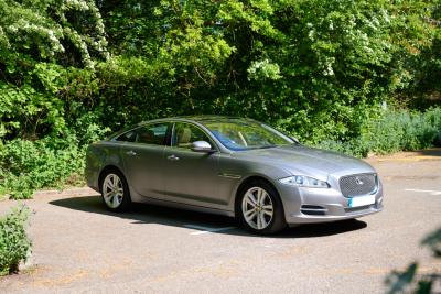 2012 Jaguar XJ Premium Luxury V8