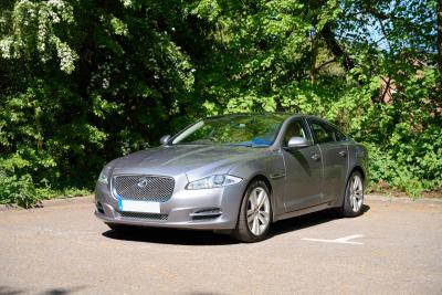 2012 Jaguar XJ Premium Luxury V8
