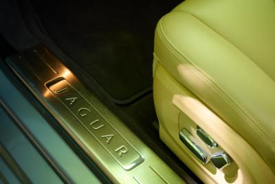 2012 Jaguar XJ Premium Luxury V8