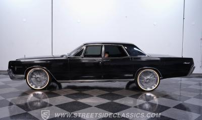 1966 Lincoln Continental 6.1 Hemi Restomod