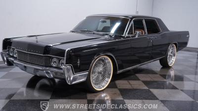 1966 Lincoln Continental 6.1 Hemi Restomod