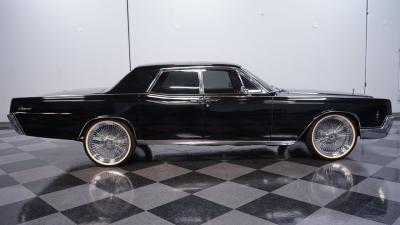 1966 Lincoln Continental 6.1 Hemi Restomod