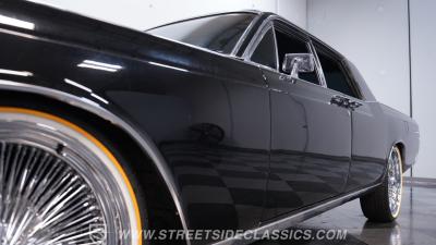 1966 Lincoln Continental 6.1 Hemi Restomod