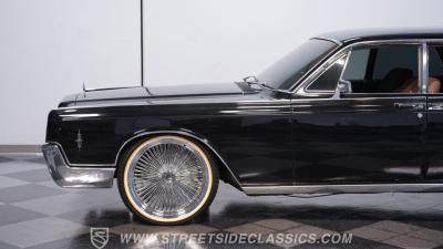 1966 Lincoln Continental 6.1 Hemi Restomod