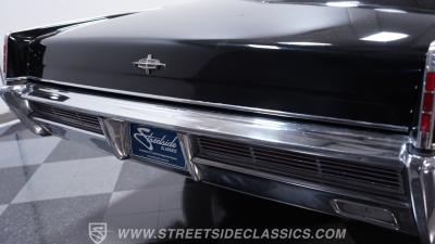 1966 Lincoln Continental 6.1 Hemi Restomod