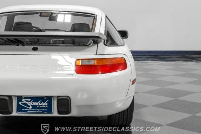 1987 Porsche 928 S4