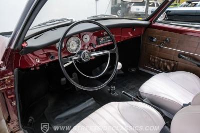 1966 Volkswagen Karmann Ghia