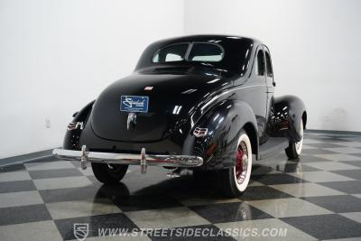1940 Ford Deluxe 5 Window Coupe