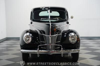 1940 Ford Deluxe 5 Window Coupe