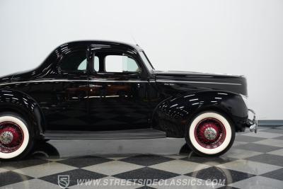 1940 Ford Deluxe 5 Window Coupe