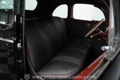 1940 Ford Deluxe 5 Window Coupe