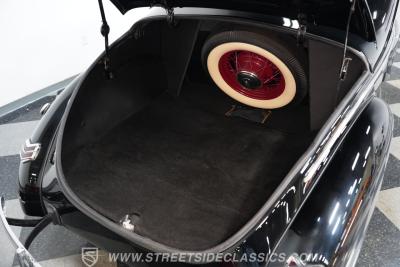 1940 Ford Deluxe 5 Window Coupe