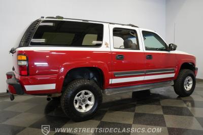 2004 Chevrolet Suburban 2500 4X4