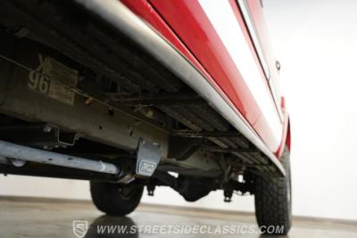 2004 Chevrolet Suburban 2500 4X4