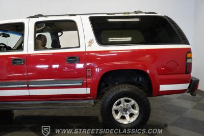 2004 Chevrolet Suburban 2500 4X4