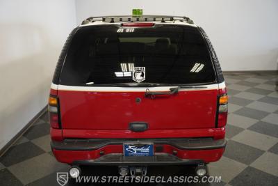 2004 Chevrolet Suburban 2500 4X4