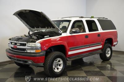 2004 Chevrolet Suburban 2500 4X4