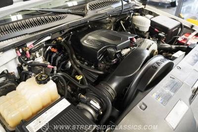 2004 Chevrolet Suburban 2500 4X4