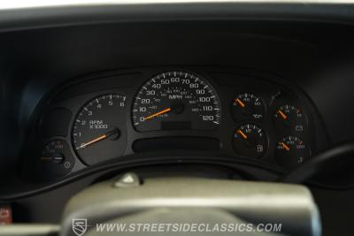 2004 Chevrolet Suburban 2500 4X4