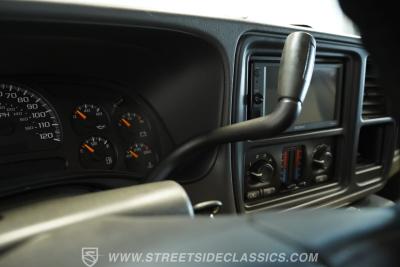 2004 Chevrolet Suburban 2500 4X4