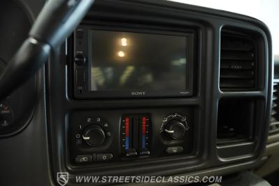 2004 Chevrolet Suburban 2500 4X4