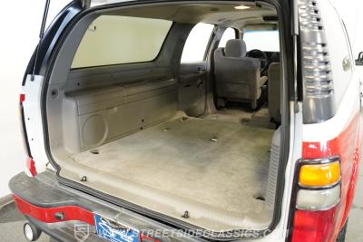 2004 Chevrolet Suburban 2500 4X4