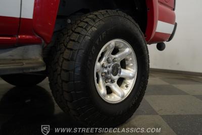 2004 Chevrolet Suburban 2500 4X4