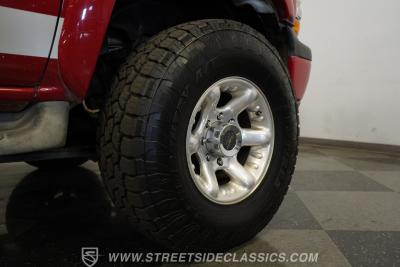 2004 Chevrolet Suburban 2500 4X4