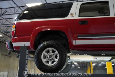 2004 Chevrolet Suburban 2500 4X4