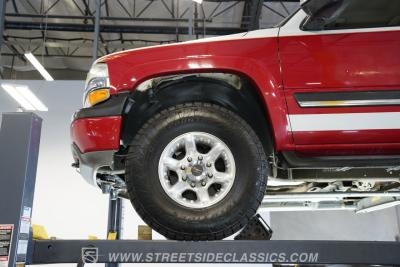 2004 Chevrolet Suburban 2500 4X4