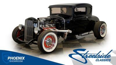 1930 Ford 5-Window