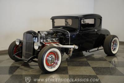 1930 Ford 5-Window