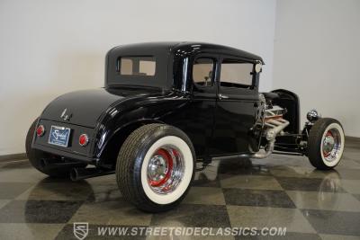1930 Ford 5-Window
