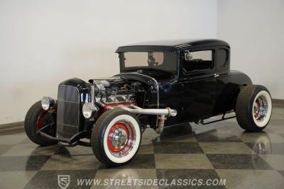 1930 Ford 5-Window