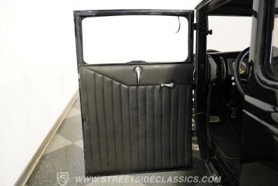 1930 Ford 5-Window